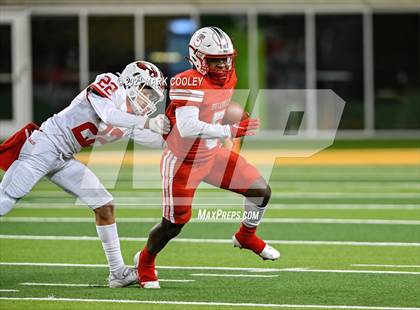 Thumbnail 1 in Rusk vs. Bellville (UIL 5A D1 Area Playoff) photogallery.