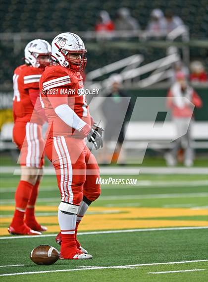 Thumbnail 1 in Rusk vs. Bellville (UIL 5A D1 Area Playoff) photogallery.