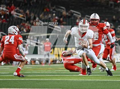 Thumbnail 3 in Rusk vs. Bellville (UIL 5A D1 Area Playoff) photogallery.