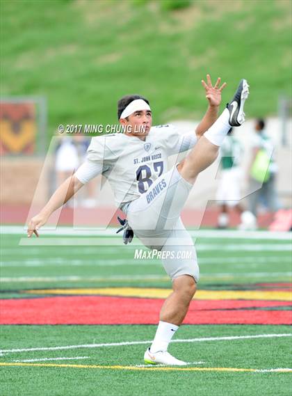 Thumbnail 3 in Dorsey vs. St. John Bosco (Brothers in Arms Classic) photogallery.