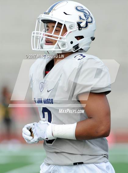 Thumbnail 3 in Dorsey vs. St. John Bosco (Brothers in Arms Classic) photogallery.