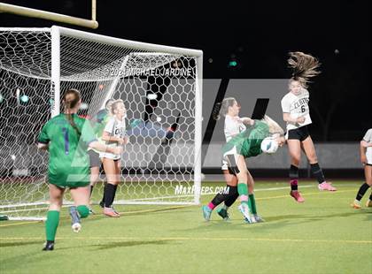 Thumbnail 1 in Curtis vs Woodinville (WIAA 4A Semifinal) photogallery.