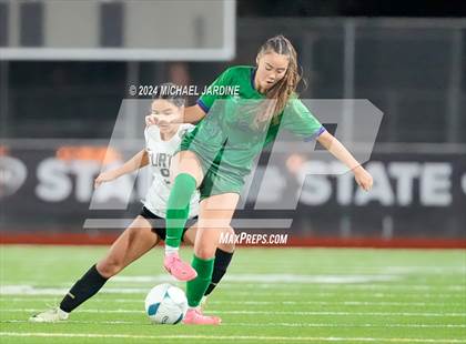 Thumbnail 2 in Curtis vs Woodinville (WIAA 4A Semifinal) photogallery.