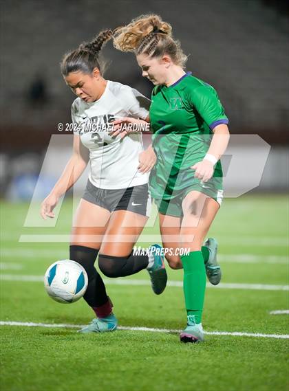 Thumbnail 2 in Curtis vs Woodinville (WIAA 4A Semifinal) photogallery.
