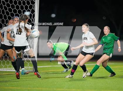 Thumbnail 3 in Curtis vs Woodinville (WIAA 4A Semifinal) photogallery.