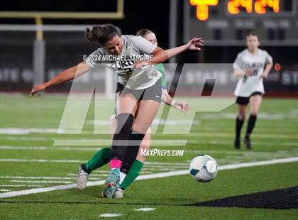 Thumbnail 2 in Curtis vs Woodinville (WIAA 4A Semifinal) photogallery.
