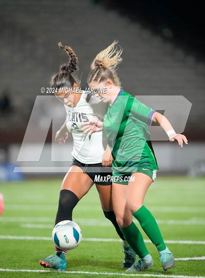 Thumbnail 2 in Curtis vs Woodinville (WIAA 4A Semifinal) photogallery.