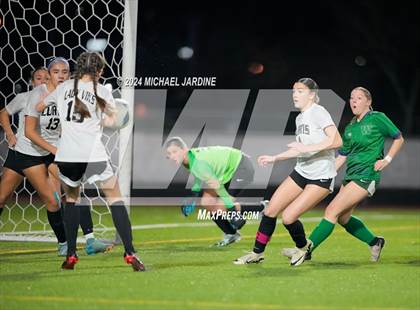 Thumbnail 2 in Curtis vs Woodinville (WIAA 4A Semifinal) photogallery.