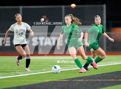 Thumbnail 1 in Curtis vs Woodinville (WIAA 4A Semifinal) photogallery.