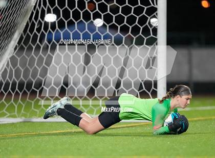 Thumbnail 2 in Curtis vs Woodinville (WIAA 4A Semifinal) photogallery.