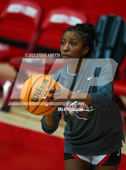 Thumbnail 2 in Mullen @ Regis Jesuit photogallery.