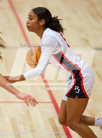 Thumbnail 3 in Mullen @ Regis Jesuit photogallery.
