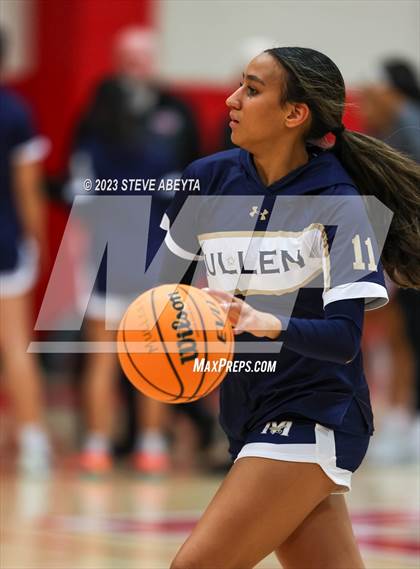 Thumbnail 1 in Mullen @ Regis Jesuit photogallery.