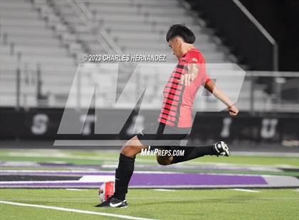 Thumbnail 2 in Waco vs. Lake Creek (UIL 5A Bi-District Playoff) photogallery.