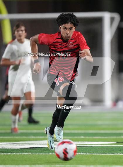 Thumbnail 3 in Waco vs. Lake Creek (UIL 5A Bi-District Playoff) photogallery.