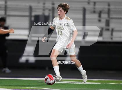 Thumbnail 1 in Waco vs. Lake Creek (UIL 5A Bi-District Playoff) photogallery.
