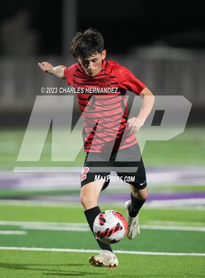 Thumbnail 1 in Waco vs. Lake Creek (UIL 5A Bi-District Playoff) photogallery.