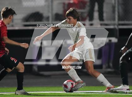 Thumbnail 3 in Waco vs. Lake Creek (UIL 5A Bi-District Playoff) photogallery.