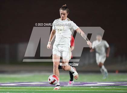 Thumbnail 2 in Waco vs. Lake Creek (UIL 5A Bi-District Playoff) photogallery.