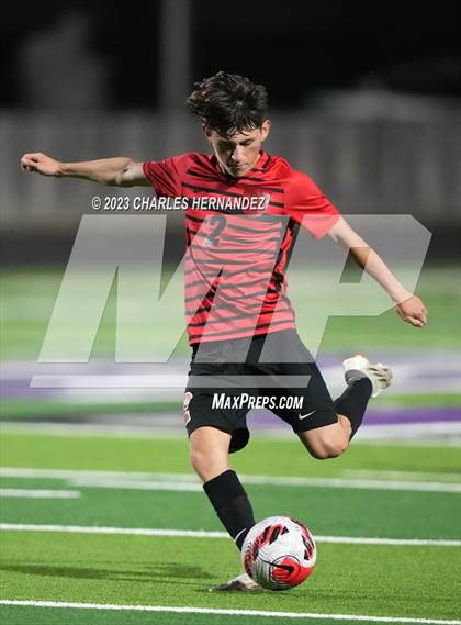 Thumbnail 2 in Waco vs. Lake Creek (UIL 5A Bi-District Playoff) photogallery.