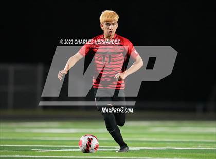 Thumbnail 1 in Waco vs. Lake Creek (UIL 5A Bi-District Playoff) photogallery.