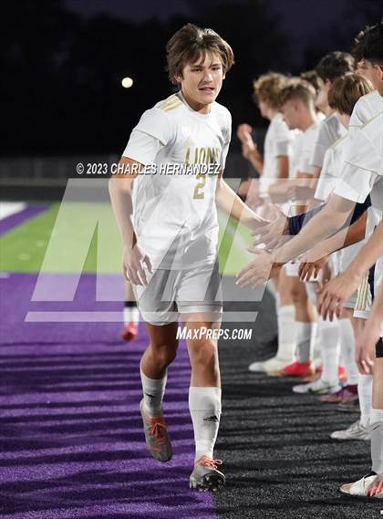 Thumbnail 1 in Waco vs. Lake Creek (UIL 5A Bi-District Playoff) photogallery.