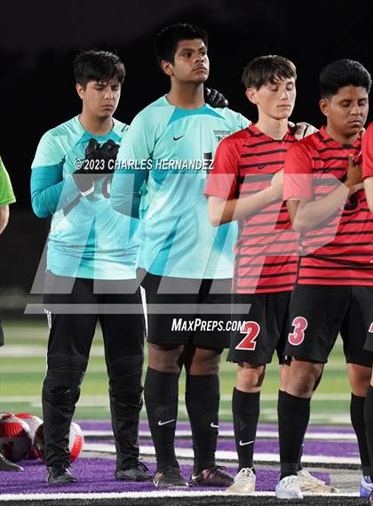 Thumbnail 1 in Waco vs. Lake Creek (UIL 5A Bi-District Playoff) photogallery.