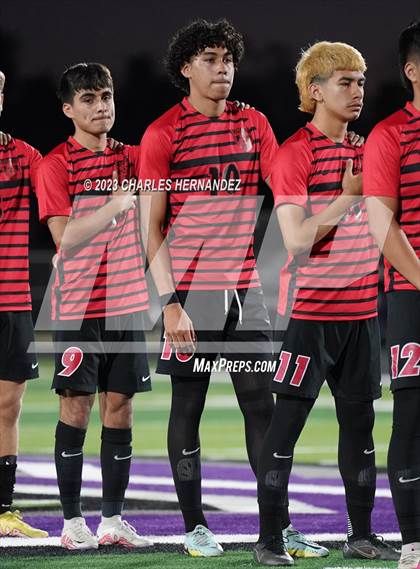 Thumbnail 2 in Waco vs. Lake Creek (UIL 5A Bi-District Playoff) photogallery.