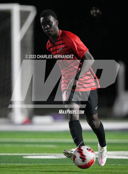 Thumbnail 3 in Waco vs. Lake Creek (UIL 5A Bi-District Playoff) photogallery.
