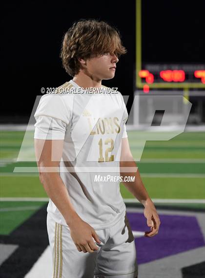 Thumbnail 3 in Waco vs. Lake Creek (UIL 5A Bi-District Playoff) photogallery.