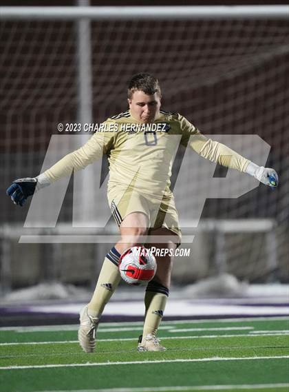 Thumbnail 3 in Waco vs. Lake Creek (UIL 5A Bi-District Playoff) photogallery.