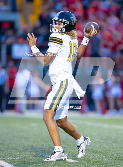 Thumbnail 3 in Carrollton vs Woodward Academy  photogallery.