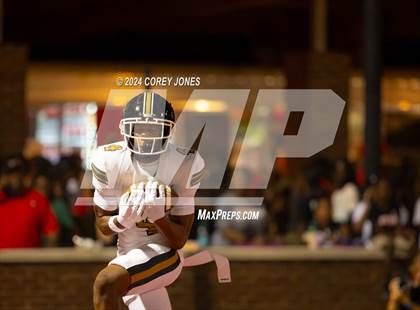 Thumbnail 3 in Carrollton vs Woodward Academy  photogallery.