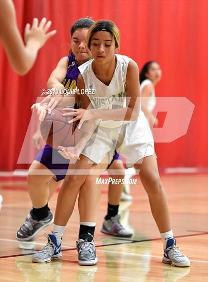 Thumbnail 3 in Walnut vs. Diamond Bar (Ayala JV Tournament) photogallery.