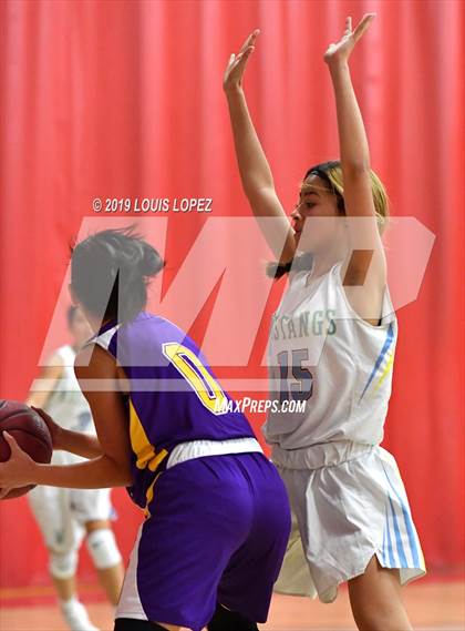 Thumbnail 2 in Walnut vs. Diamond Bar (Ayala JV Tournament) photogallery.