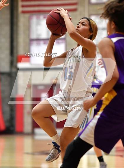 Thumbnail 1 in Walnut vs. Diamond Bar (Ayala JV Tournament) photogallery.