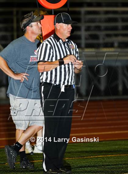 Thumbnail 2 in Mary Star of the Sea vs. Santa Clarita Christian photogallery.