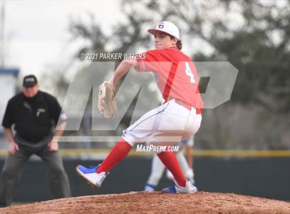 Thumbnail 2 in East Jefferson @ Metairie Park Country Day photogallery.
