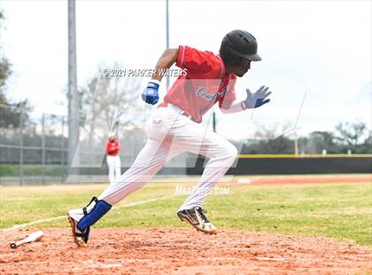 Thumbnail 2 in East Jefferson @ Metairie Park Country Day photogallery.