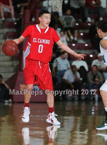 Thumbnail 3 in El Camino vs. Sacred Heart Cathedral (CIF CCS D3 Final) photogallery.