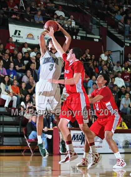 Thumbnail 1 in El Camino vs. Sacred Heart Cathedral (CIF CCS D3 Final) photogallery.