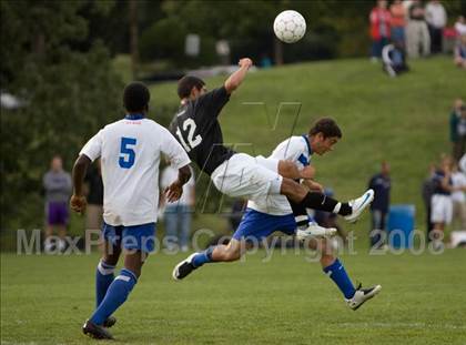Thumbnail 2 in Gonzaga vs. DeMatha (Trinity University) photogallery.