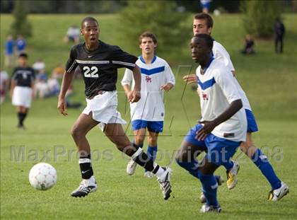 Thumbnail 2 in Gonzaga vs. DeMatha (Trinity University) photogallery.