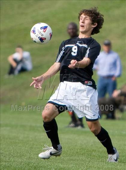 Thumbnail 3 in Gonzaga vs. DeMatha (Trinity University) photogallery.