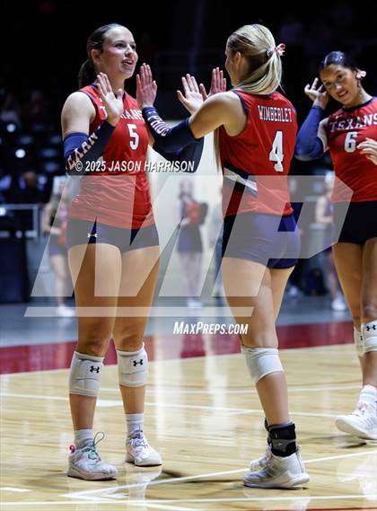Thumbnail 3 in Wimberly vs. Eagle Mountain (UIL Volleyball 4A D2 Final) photogallery.