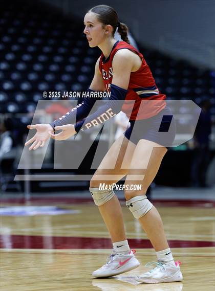 Thumbnail 2 in Wimberly vs. Eagle Mountain (UIL Volleyball 4A D2 Final) photogallery.