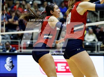 Thumbnail 2 in Wimberly vs. Eagle Mountain (UIL Volleyball 4A D2 Final) photogallery.