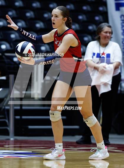 Thumbnail 3 in Wimberly vs. Eagle Mountain (UIL Volleyball 4A D2 Final) photogallery.