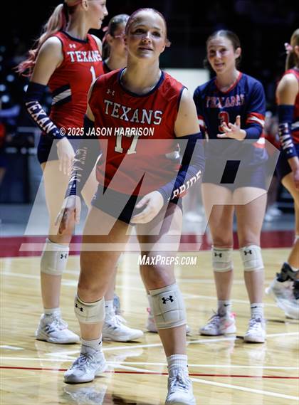 Thumbnail 2 in Wimberly vs. Eagle Mountain (UIL Volleyball 4A D2 Final) photogallery.