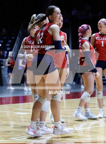 Thumbnail 2 in Wimberly vs. Eagle Mountain (UIL Volleyball 4A D2 Final) photogallery.